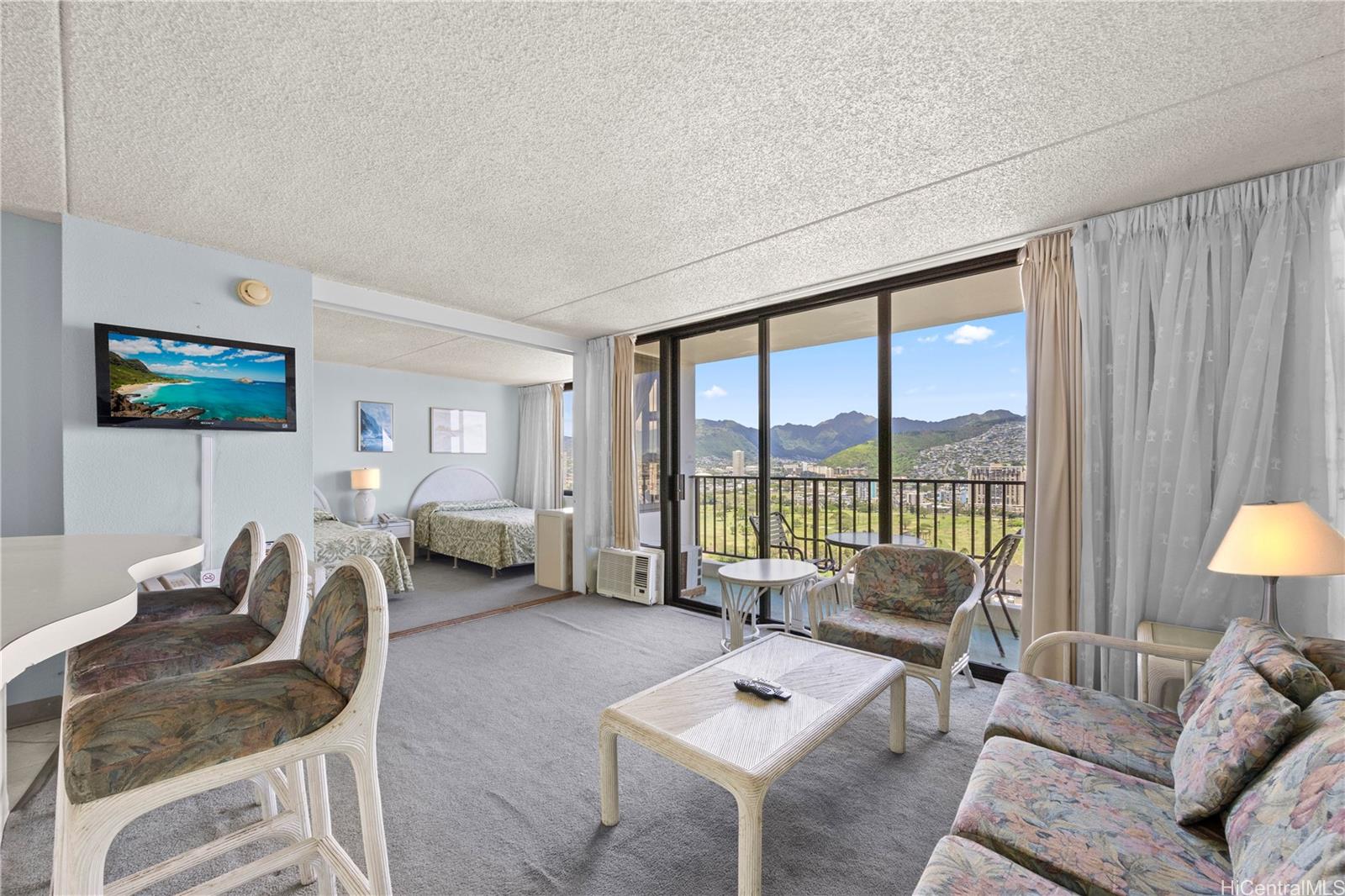 Waikiki Banyan condo # 2905 Mauka, Honolulu, Hawaii - photo 7 of 11