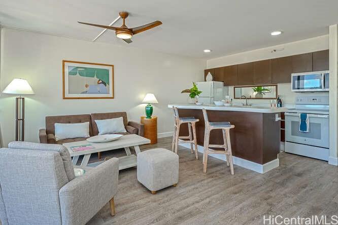 Waikiki Banyan condo # 3101 T2 (NUC), Honolulu, Hawaii - photo 2 of 13