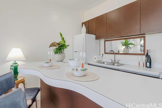 Waikiki Banyan condo # 3101 T2 (NUC), Honolulu, Hawaii - photo 5 of 13