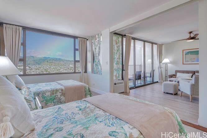 Waikiki Banyan condo # 3101 T2 (NUC), Honolulu, Hawaii - photo 6 of 13