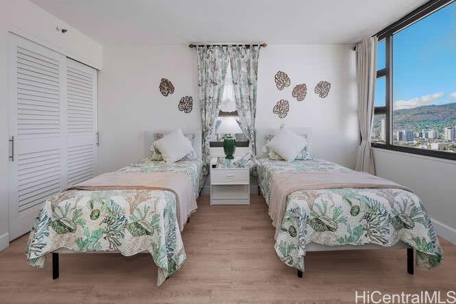 Waikiki Banyan condo # 3101 T2 (NUC), Honolulu, Hawaii - photo 8 of 13