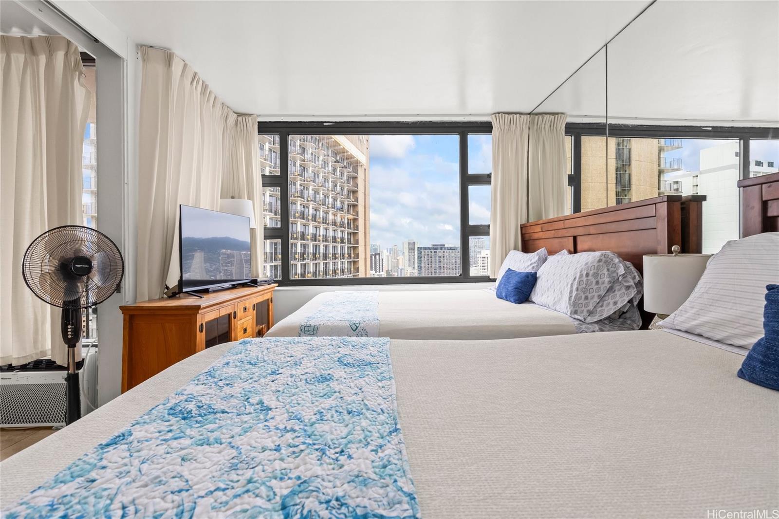 Waikiki Banyan condo # 3106, Honolulu, Hawaii - photo 11 of 18