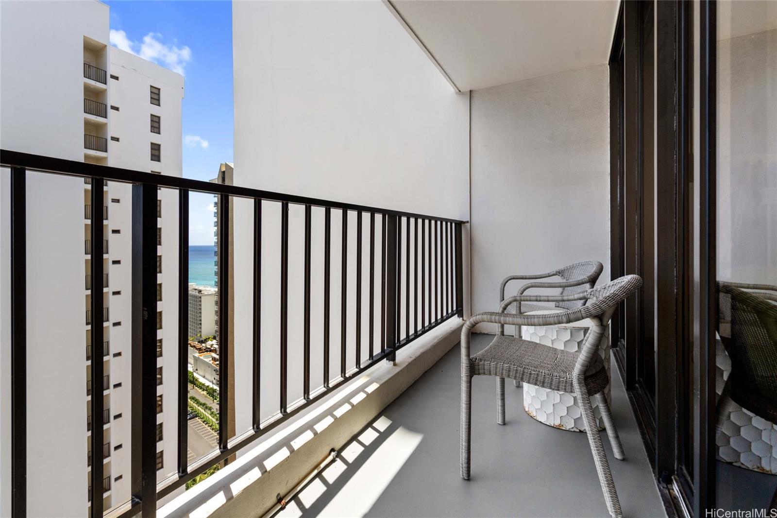 Waikiki Banyan condo # 3208 Mauka, Honolulu, Hawaii - photo 18 of 20