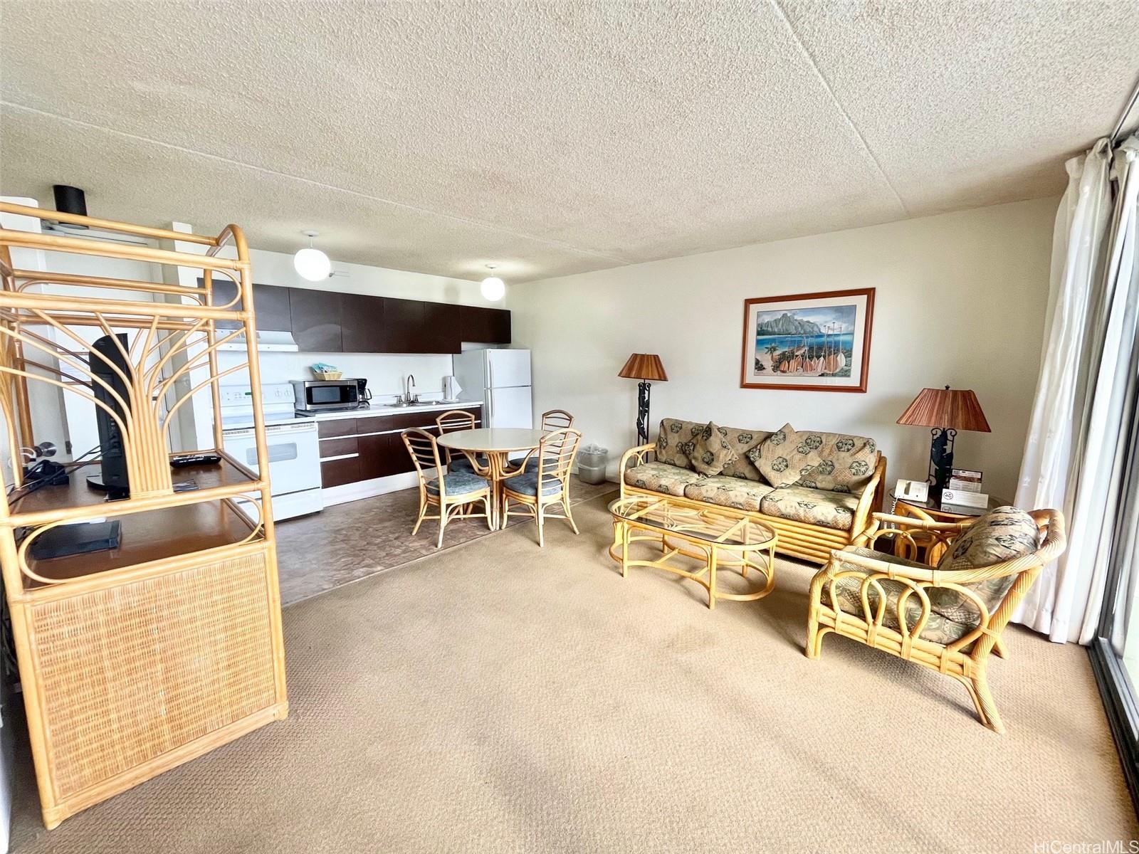 Waikiki Banyan condo # 3510, Honolulu, Hawaii - photo 4 of 15