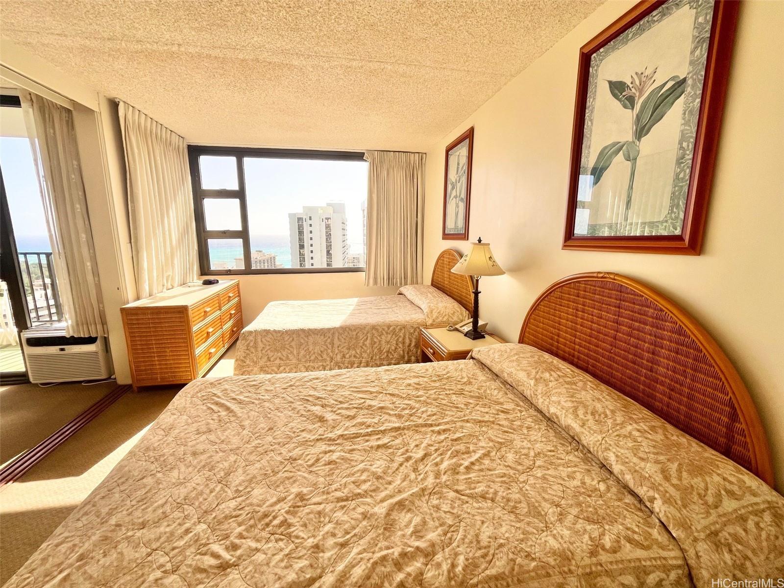 Waikiki Banyan condo # 3510, Honolulu, Hawaii - photo 6 of 15