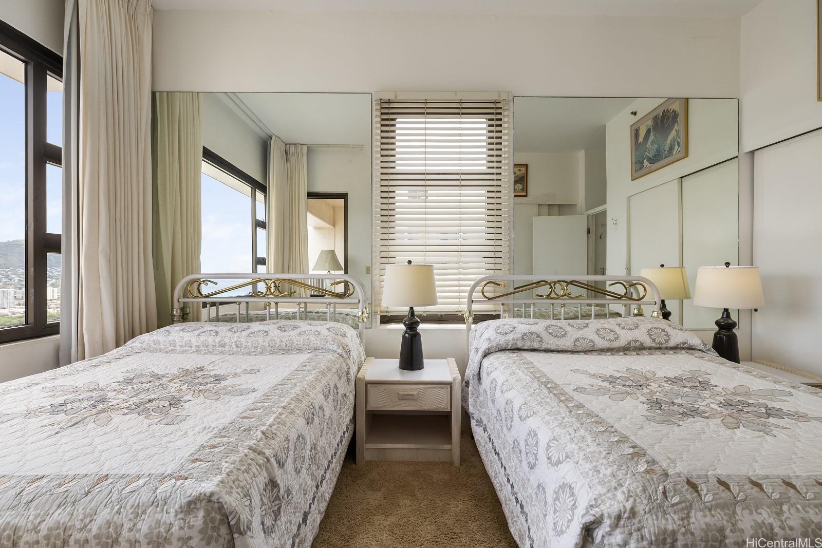 Waikiki Banyan condo # 3702-1 (Penthouse), Honolulu, Hawaii - photo 15 of 17