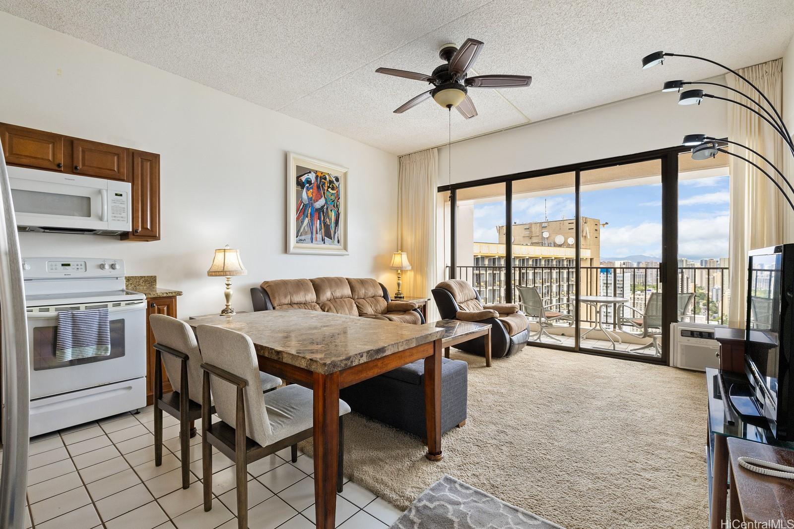 Waikiki Banyan condo # 3702-1 (Penthouse), Honolulu, Hawaii - photo 3 of 17