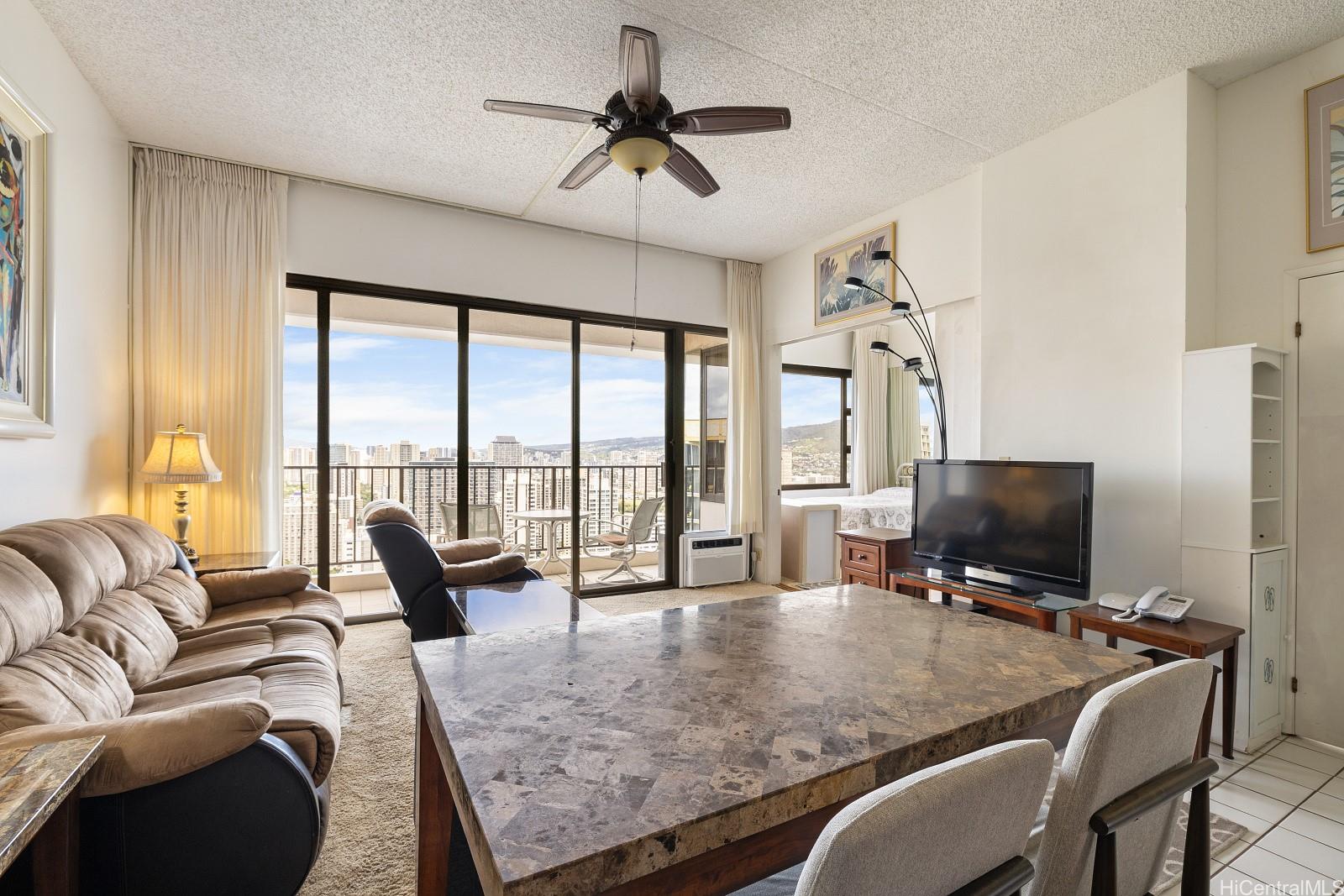 Waikiki Banyan condo # 3702-1 (Penthouse), Honolulu, Hawaii - photo 6 of 17