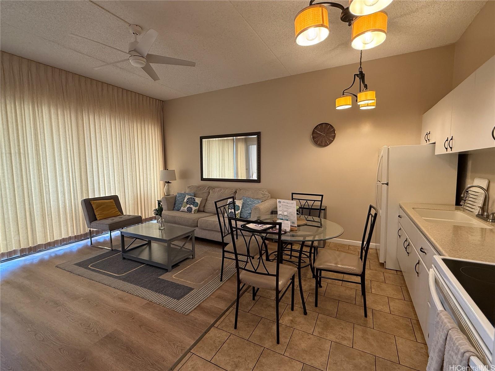 Waikiki Banyan condo # 3709-I, Honolulu, Hawaii - photo 6 of 16