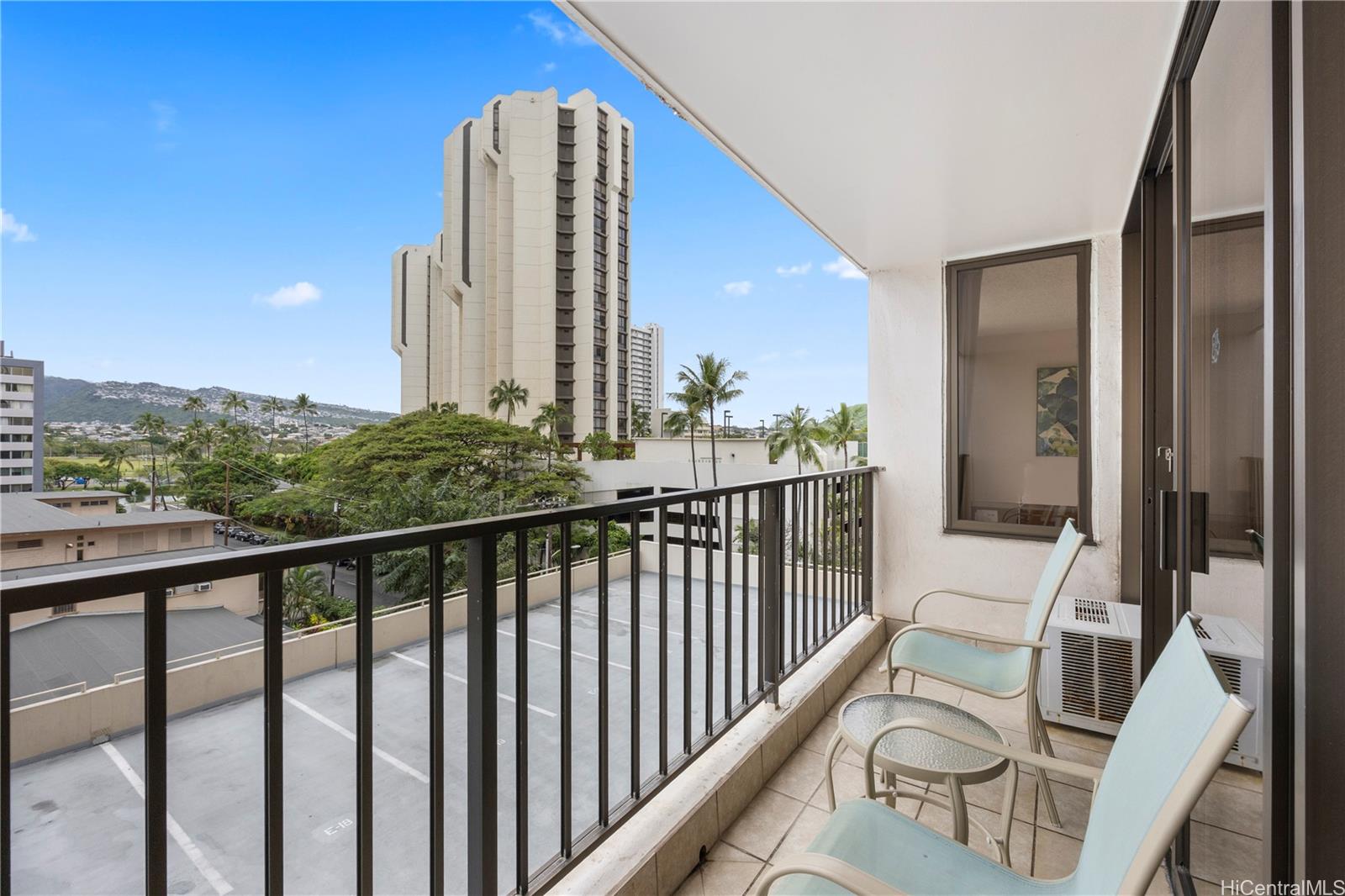 Waikiki Banyan condo # 611, Honolulu, Hawaii - photo 11 of 25