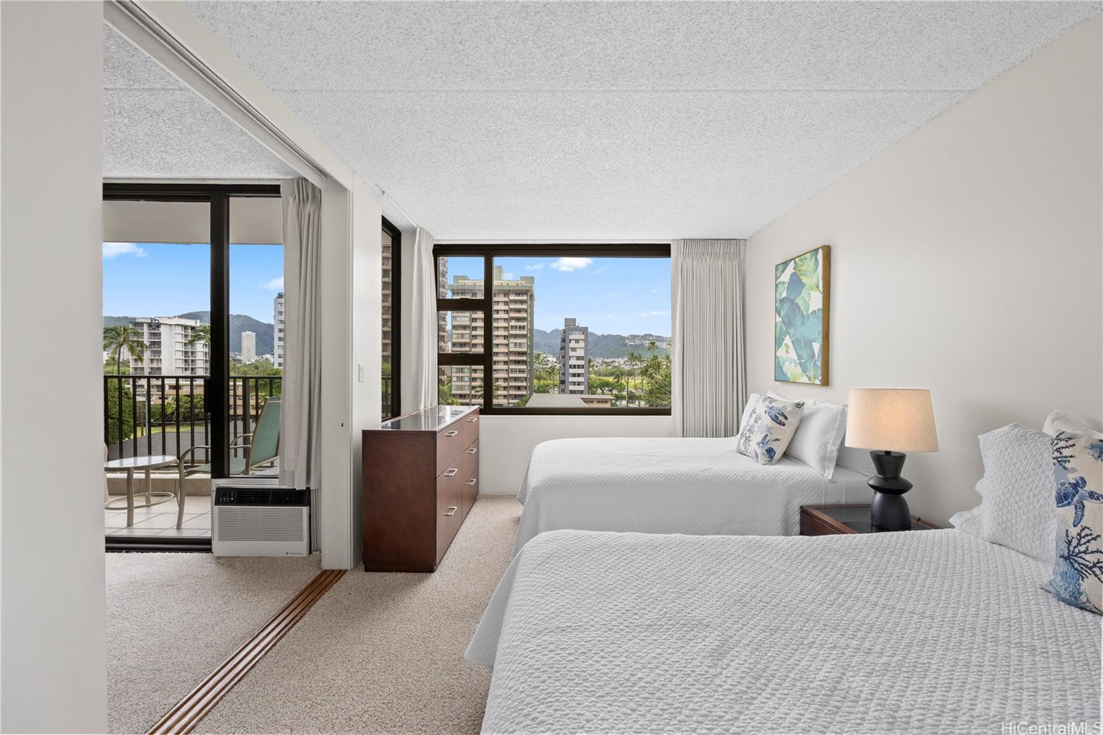 Waikiki Banyan condo # 611, Honolulu, Hawaii - photo 15 of 25