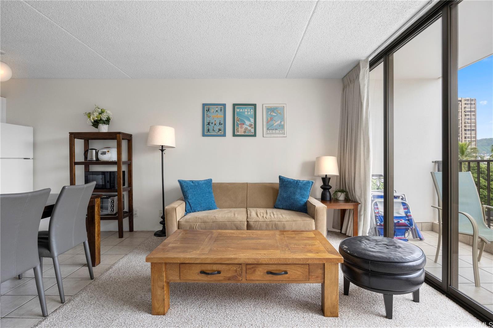 Waikiki Banyan condo # 611, Honolulu, Hawaii - photo 3 of 25