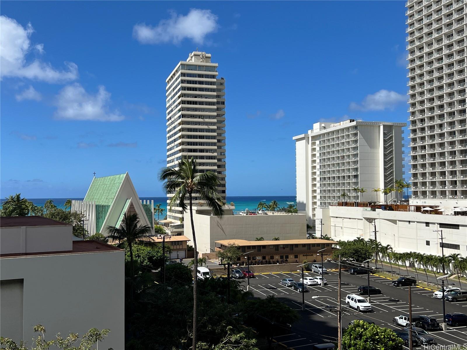 201 Ohua Ave Honolulu - Rental - photo 3 of 20