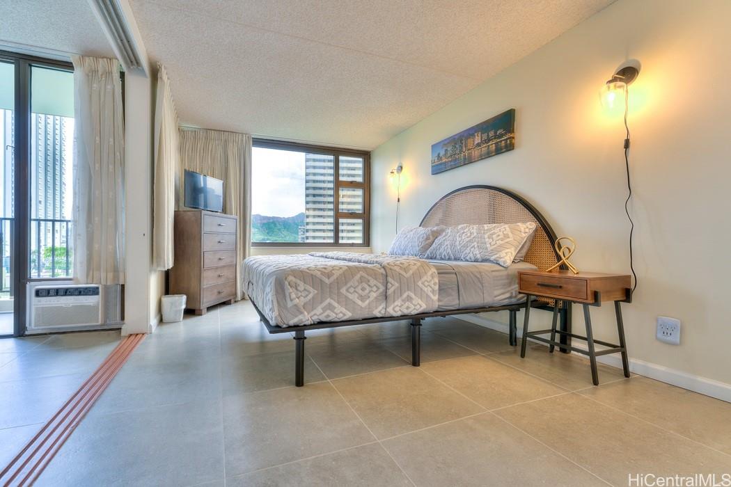 Waikiki Banyan condo # 803, Honolulu, Hawaii - photo 13 of 23