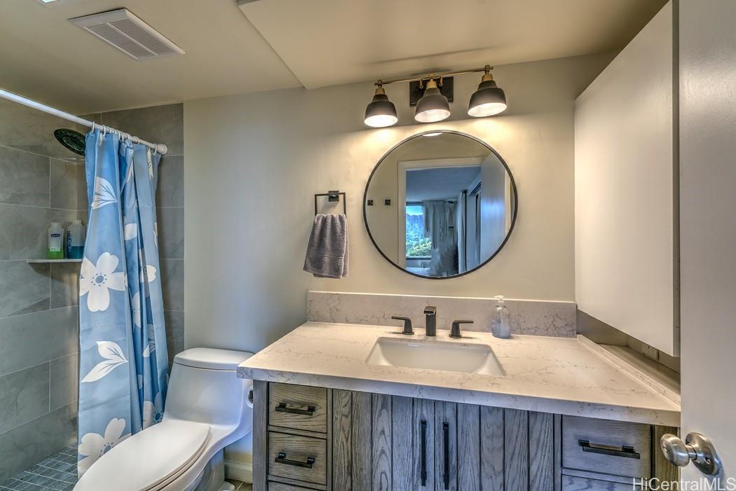 Waikiki Banyan condo # 803, Honolulu, Hawaii - photo 19 of 23