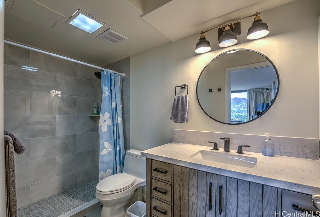 Waikiki Banyan condo # 803 T-1, Honolulu, Hawaii - photo 18 of 23