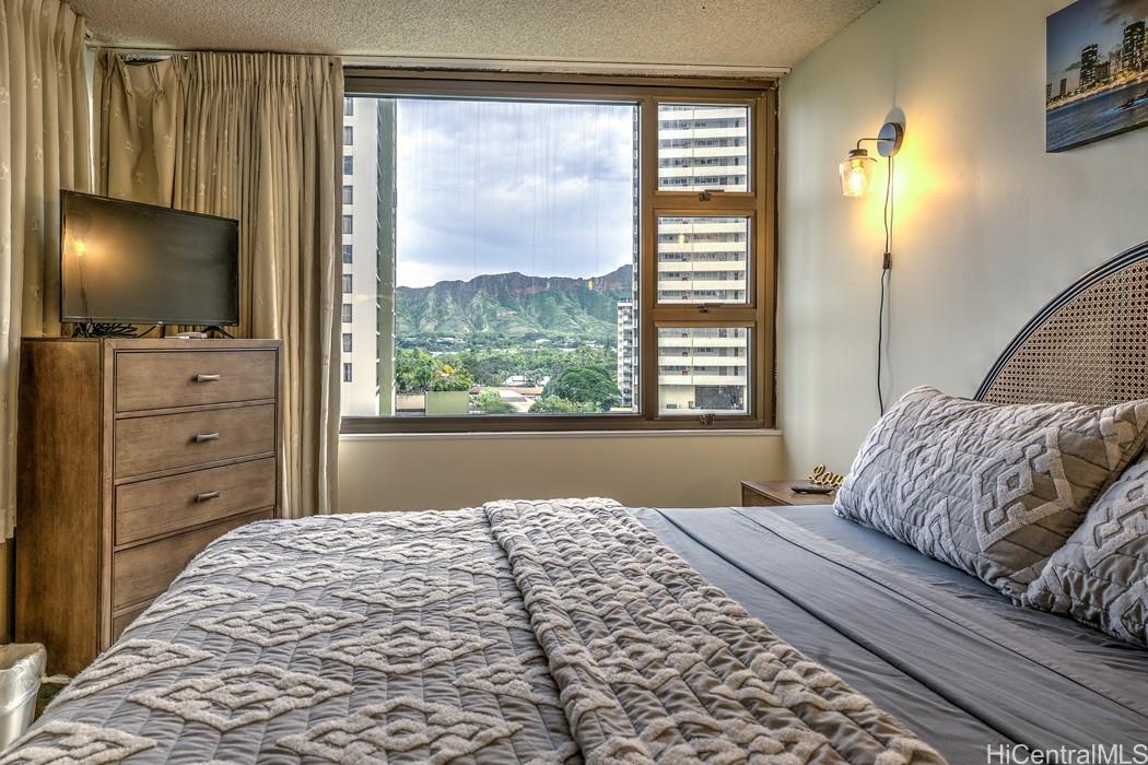 Waikiki Banyan condo # 803 T-1, Honolulu, Hawaii - photo 3 of 23