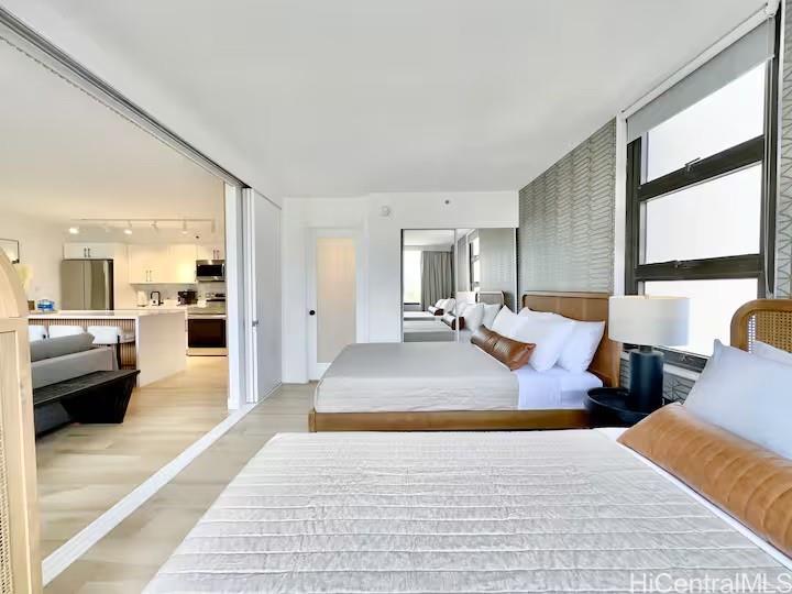 Waikiki Banyan condo # 901, Honolulu, Hawaii - photo 6 of 8