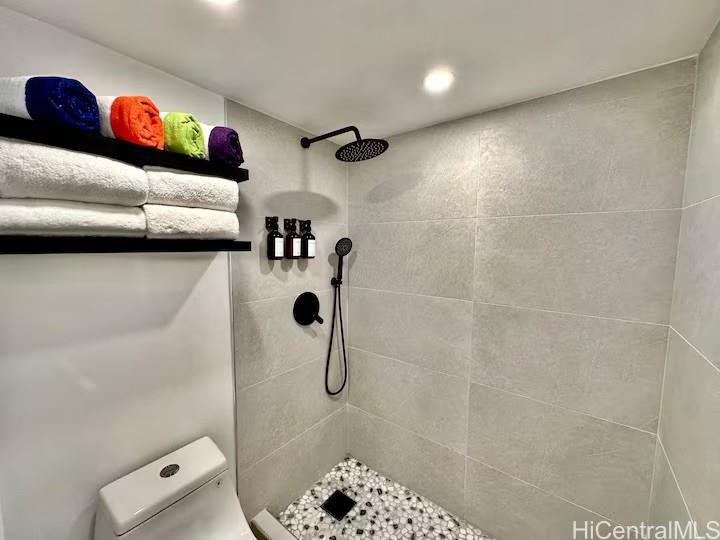 Waikiki Banyan condo # 901, Honolulu, Hawaii - photo 8 of 8