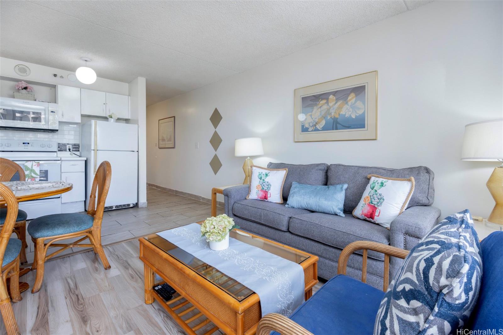 Waikiki Banyan condo # 903-Mauka, Honolulu, Hawaii - photo 13 of 23