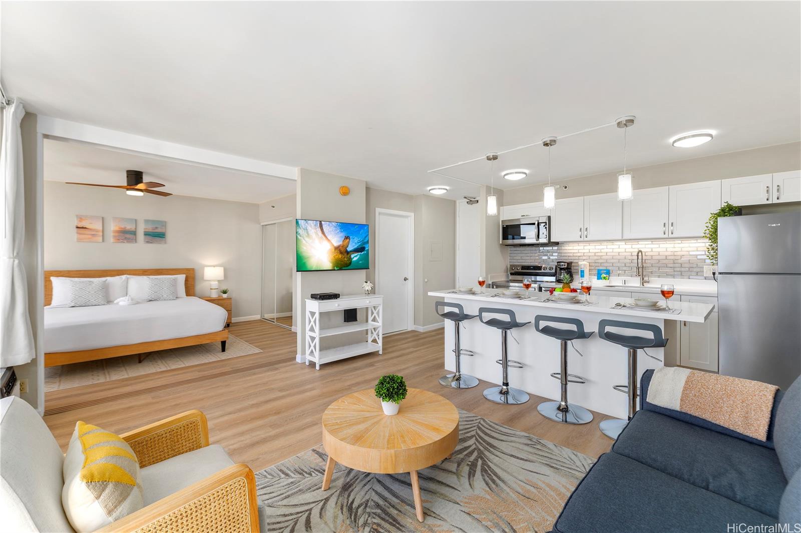 Waikiki Banyan condo # I-3303, Honolulu, Hawaii - photo 14 of 25