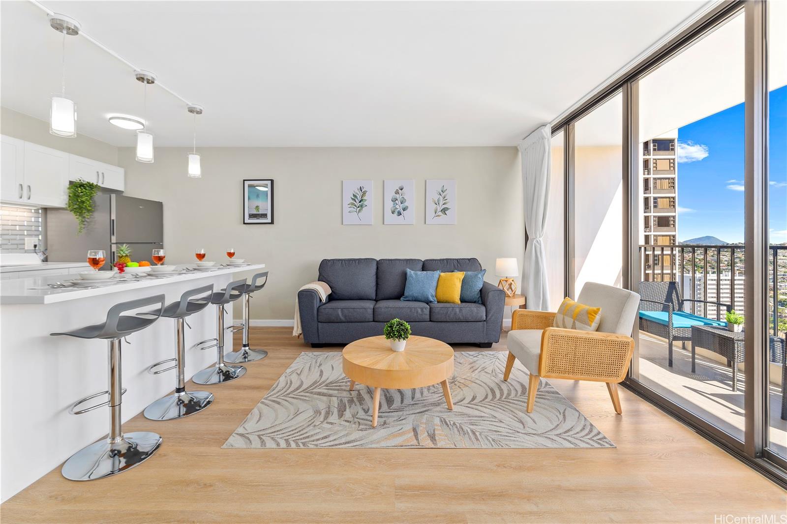 Waikiki Banyan condo # I-3303, Honolulu, Hawaii - photo 4 of 24