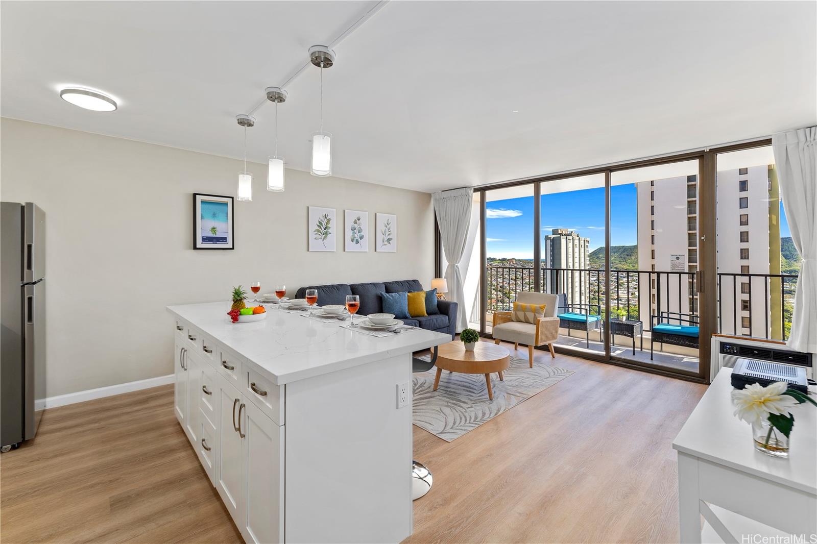 Waikiki Banyan condo # I-3303, Honolulu, Hawaii - photo 8 of 24