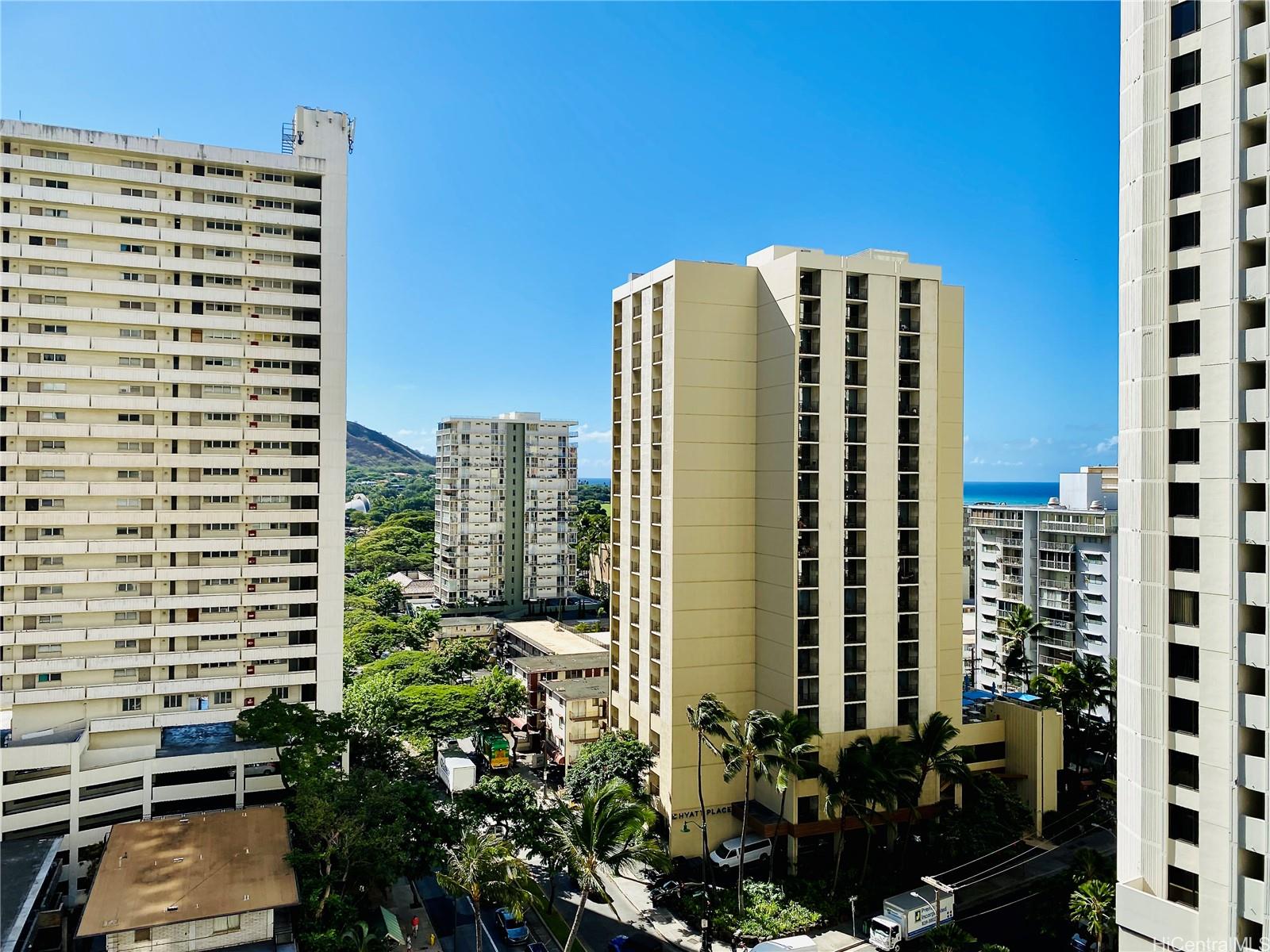 Waikiki Banyan condo # Makai 1513, Honolulu, Hawaii - photo 15 of 25