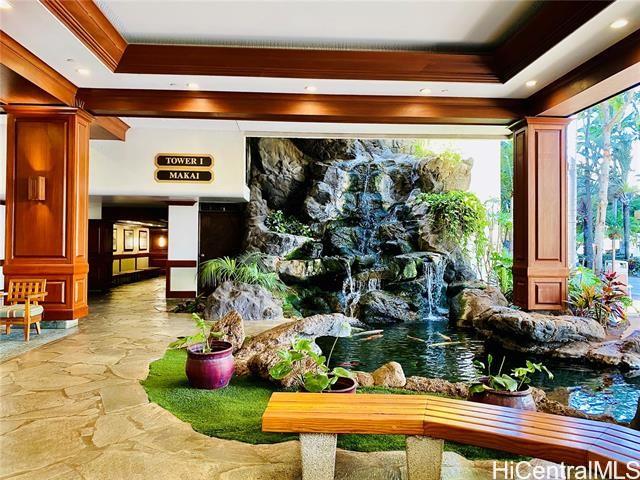 Waikiki Banyan condo # Makai 1513, Honolulu, Hawaii - photo 4 of 5