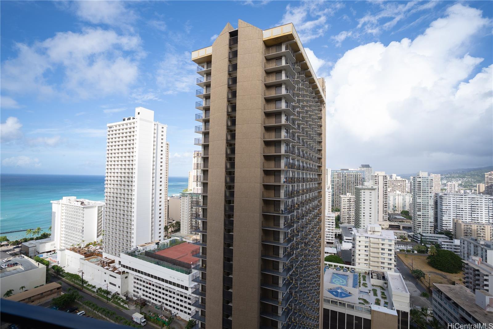 Waikiki Banyan condo # makai/2808, Honolulu, Hawaii - photo 15 of 21