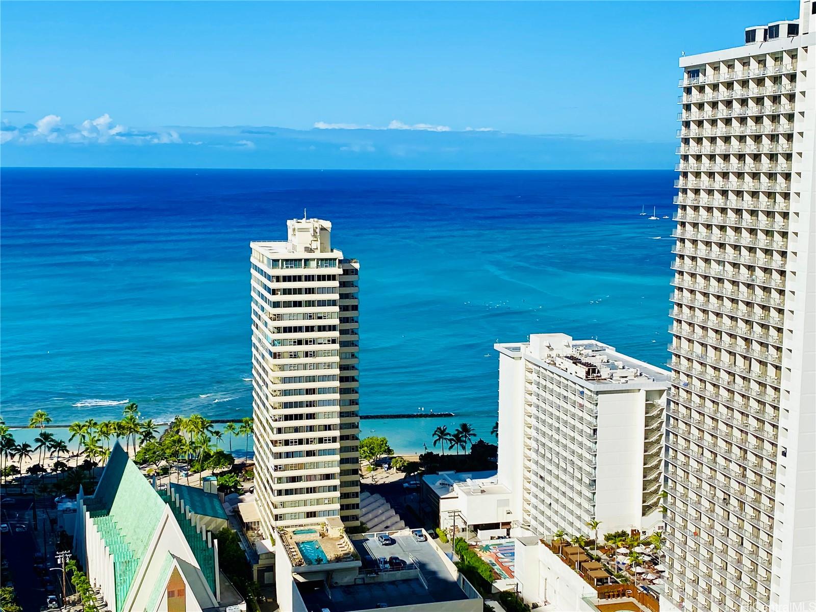 Waikiki Banyan condo # Makai 3508, Honolulu, Hawaii - photo 5 of 25