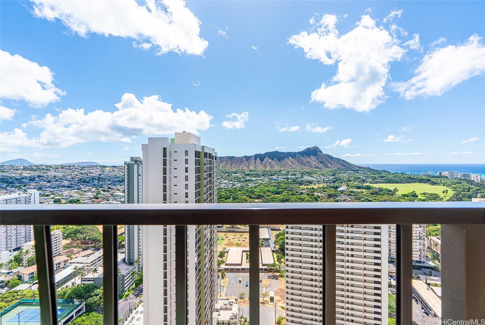 Waikiki Banyan condo # Makai 3707, Honolulu, Hawaii - photo 21 of 24