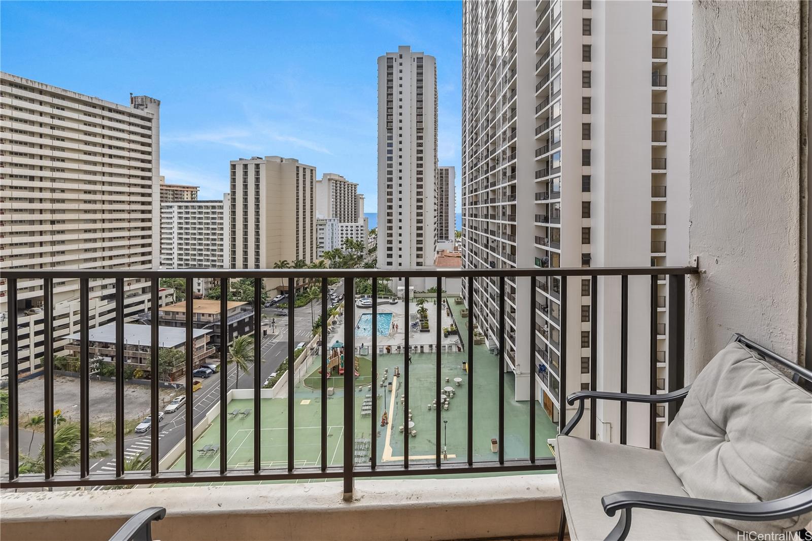 Waikiki Banyan condo # Mauka 1510, Honolulu, Hawaii - photo 14 of 22