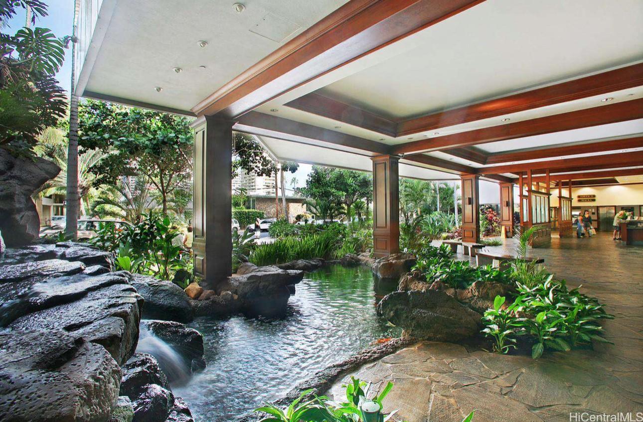 Waikiki Banyan condo # Mauka 3513, Honolulu, Hawaii - photo 7 of 13