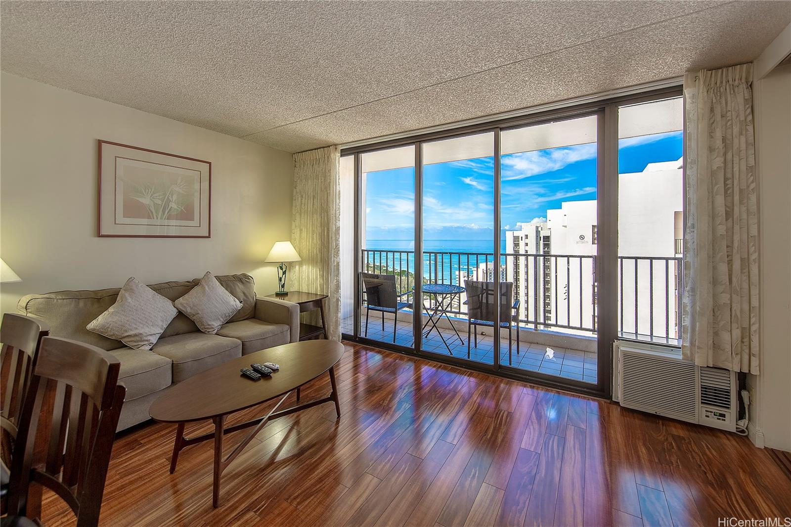 Waikiki Banyan condo # Mauka 3706, Honolulu, Hawaii - photo 2 of 11