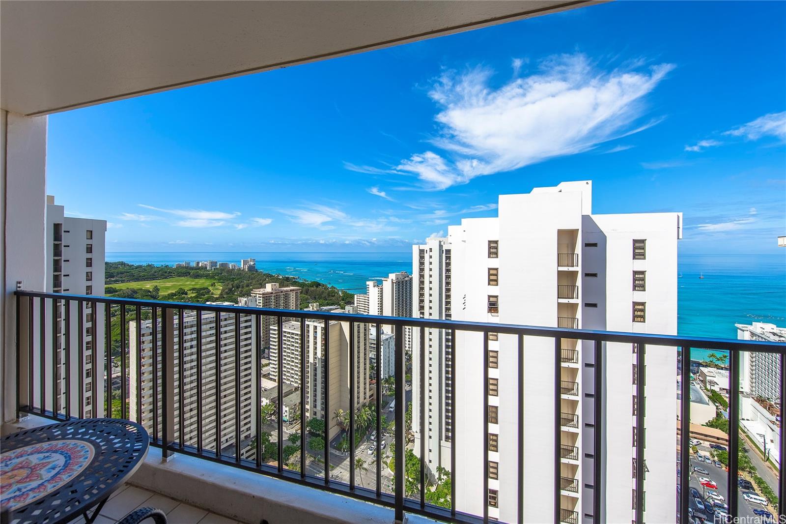 Waikiki Banyan condo # Mauka 3706, Honolulu, Hawaii - photo 6 of 11