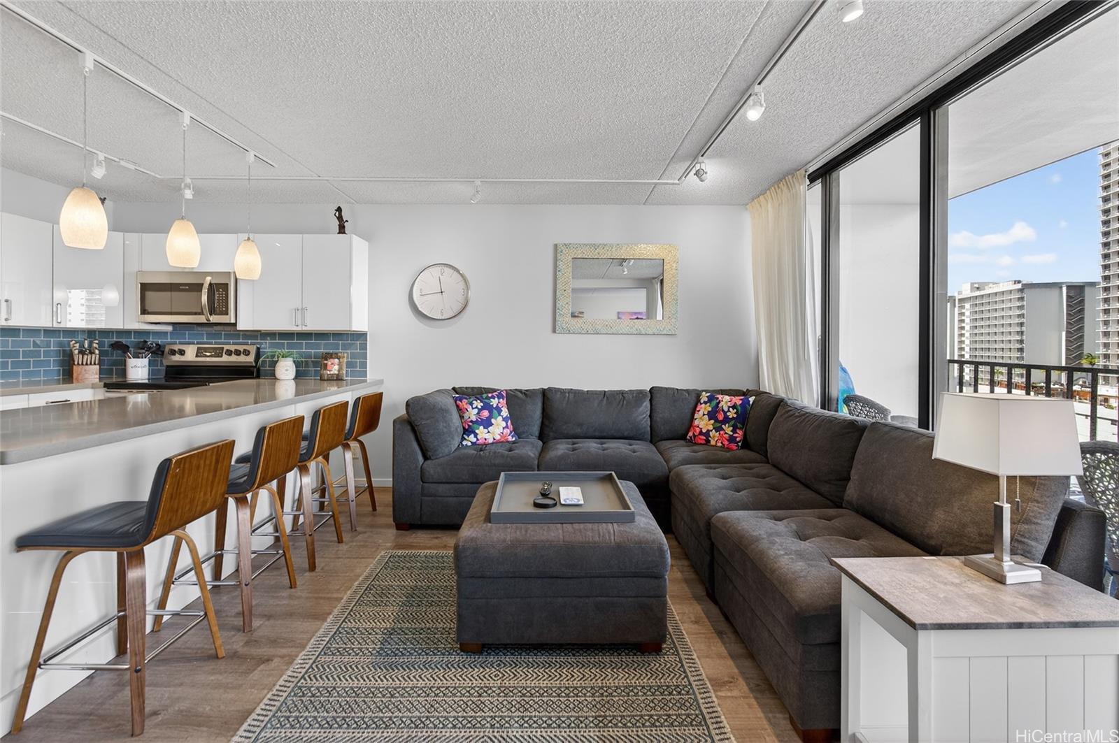 Waikiki Banyan condo # T1-1010, Honolulu, Hawaii - photo 12 of 25