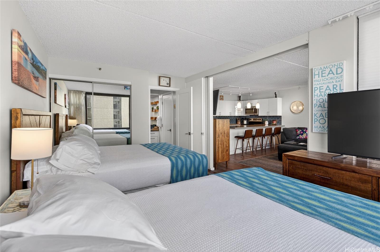 Waikiki Banyan condo # T1-1010, Honolulu, Hawaii - photo 14 of 25