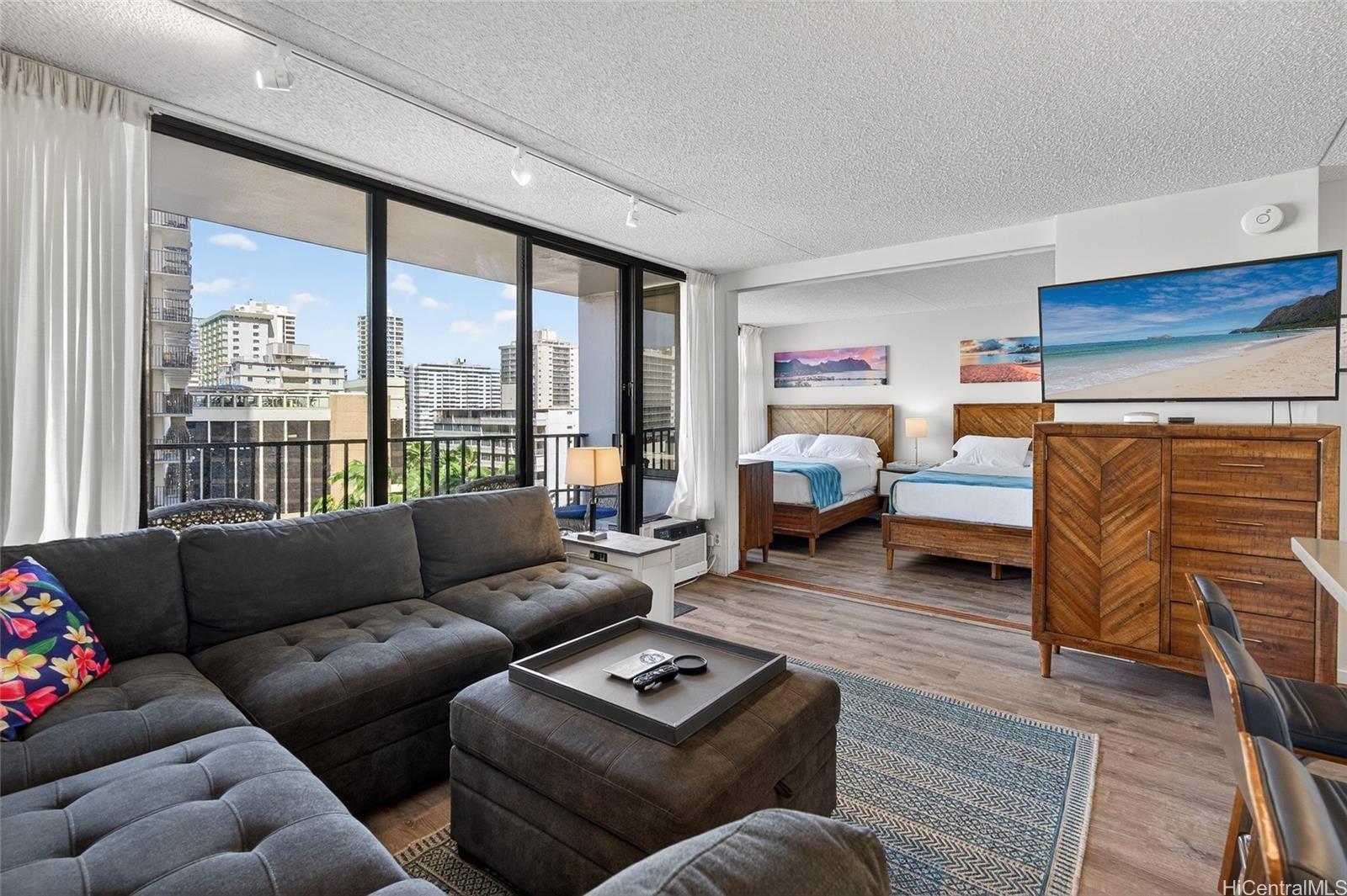 Waikiki Banyan condo # T1-1010, Honolulu, Hawaii - photo 7 of 25