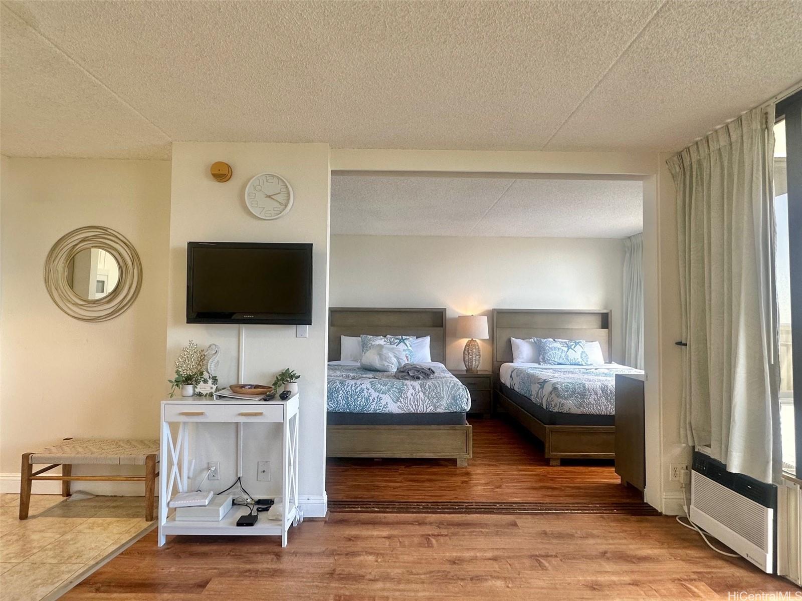 Waikiki Banyan condo # T1-2405, Honolulu, Hawaii - photo 4 of 12