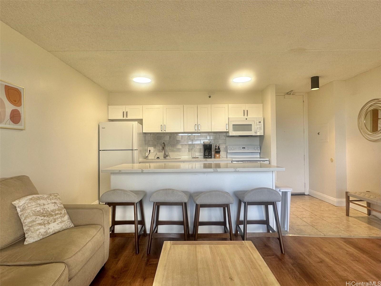 Waikiki Banyan condo # T1-2405, Honolulu, Hawaii - photo 9 of 12