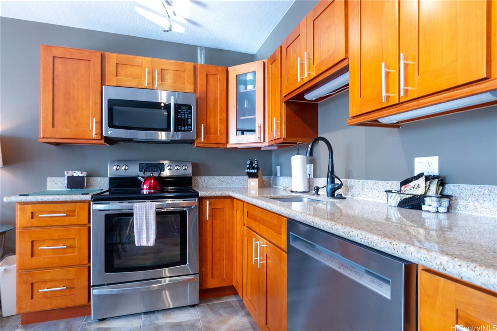 Waikiki Banyan T13112, 201 Ohua Ave, Honolulu Waikiki condo Sold