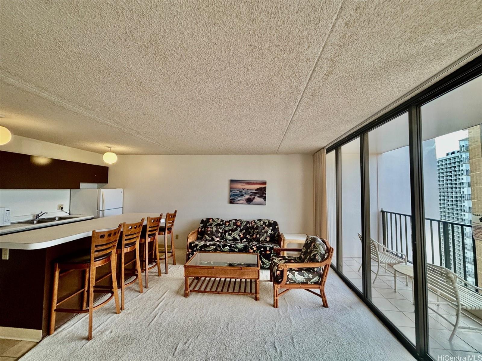 Waikiki Banyan condo # T1-3202, Honolulu, Hawaii - photo 4 of 16