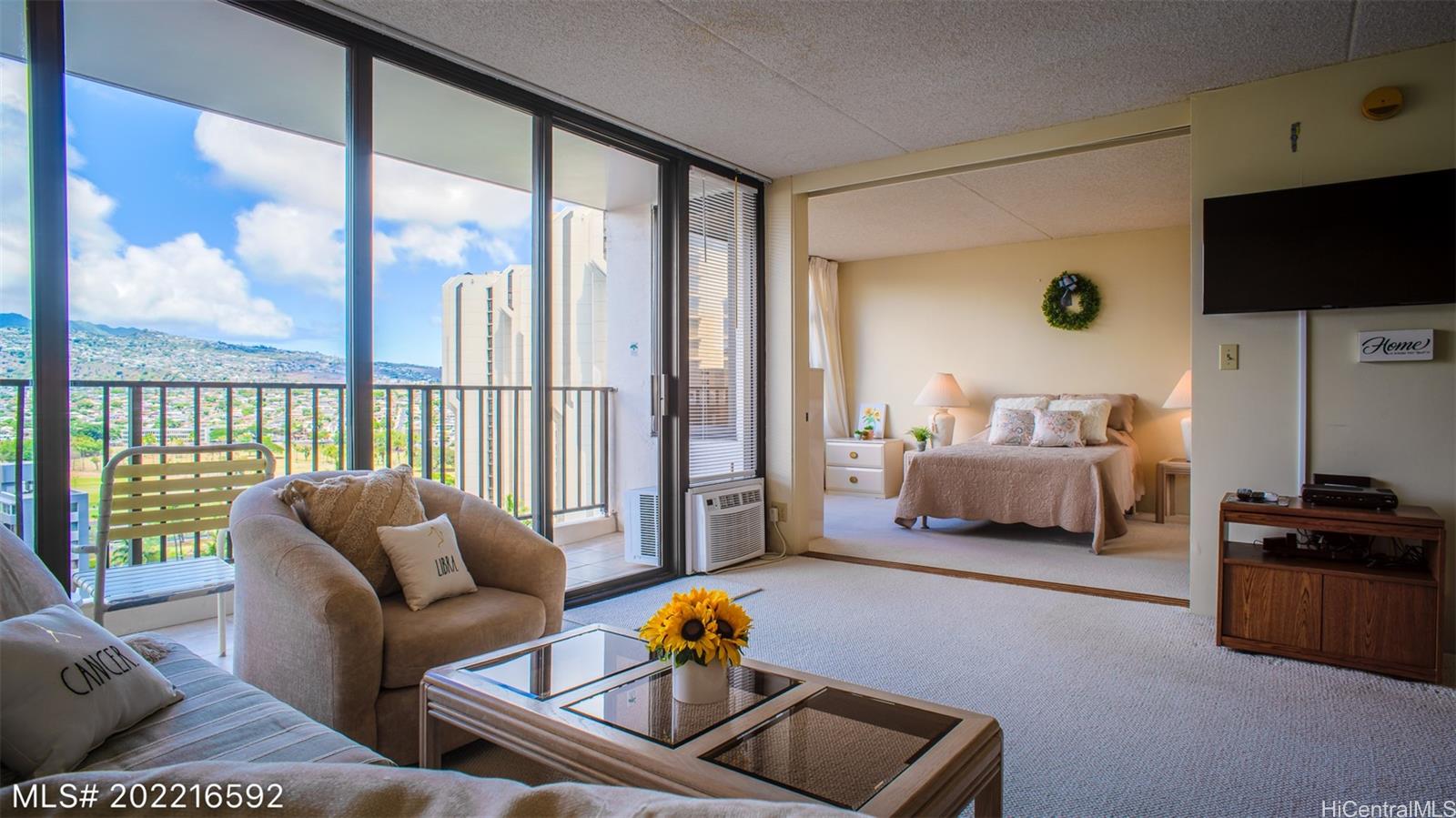 Waikiki Banyan T21707 (Mauka), 201 Ohua Ave, Honolulu Waikiki