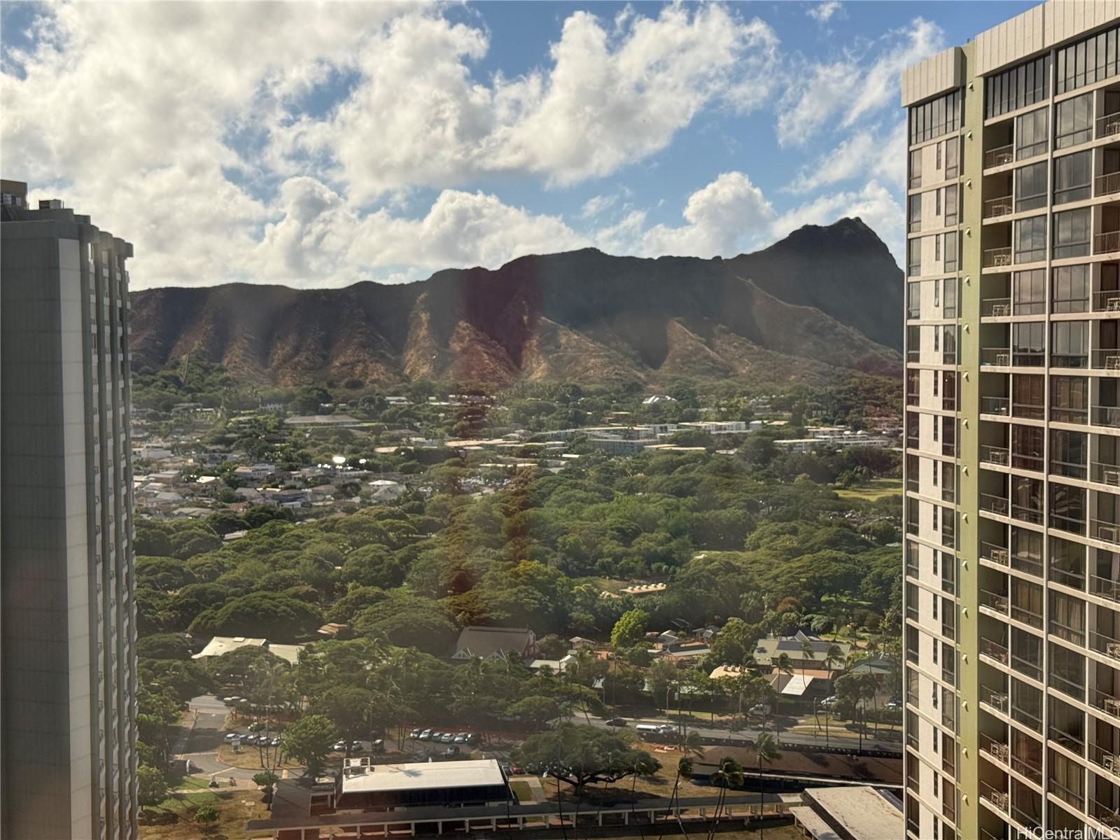 201 Ohua Ave Honolulu - Rental - photo 13 of 23