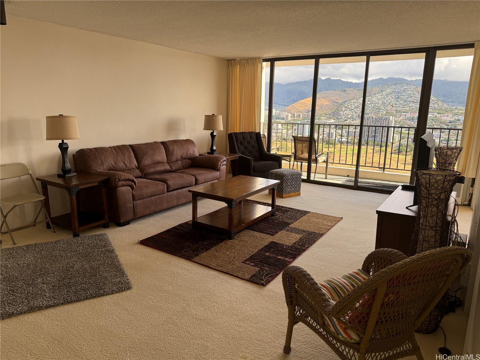 201 Ohua Ave Honolulu - Rental - photo 14 of 23