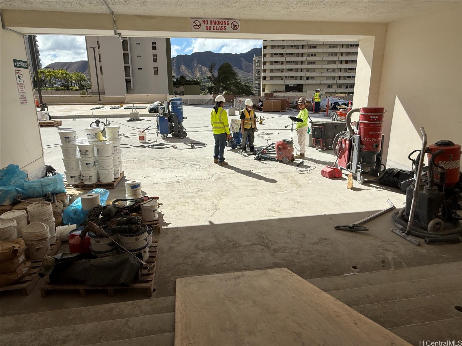 201 Ohua Ave Honolulu - Rental - photo 19 of 23