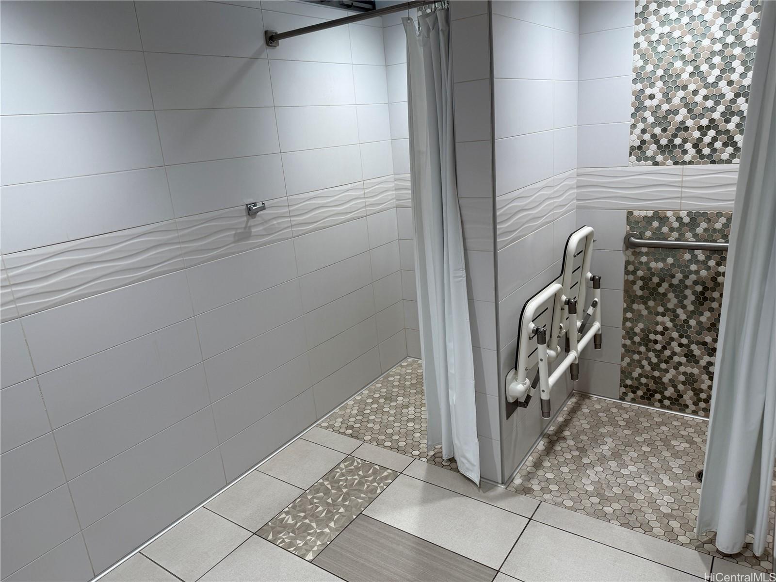 201 Ohua Ave Honolulu - Rental - photo 21 of 23