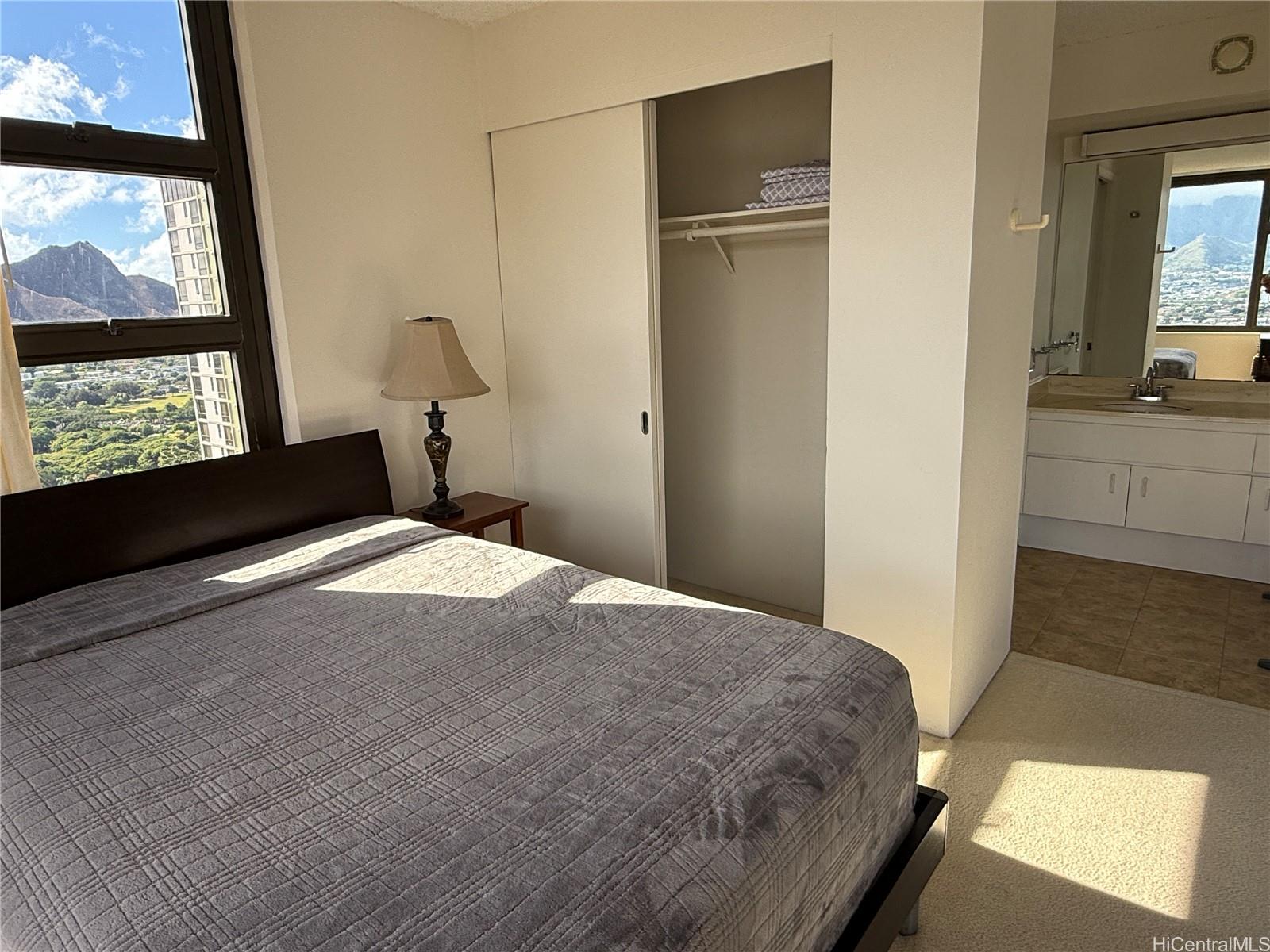 201 Ohua Ave Honolulu - Rental - photo 8 of 23