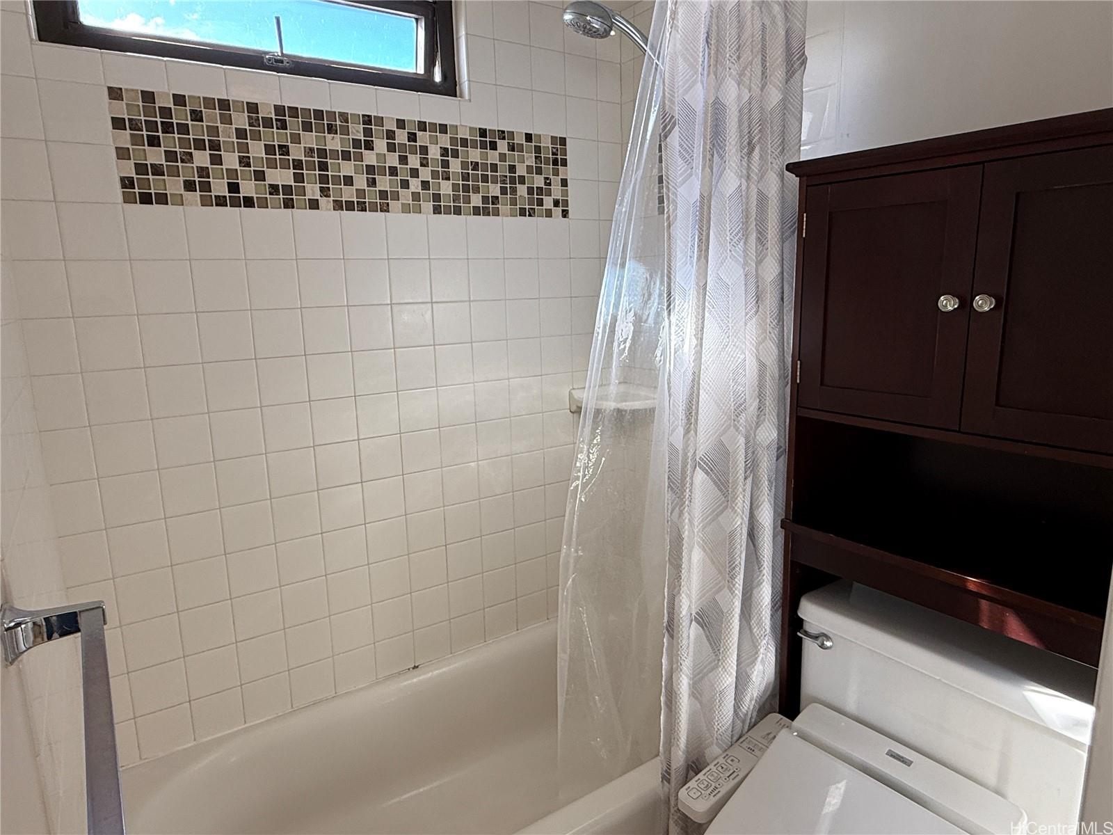 201 Ohua Ave Honolulu - Rental - photo 10 of 23